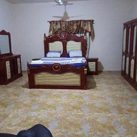 Three Sisters Guest House Kololi Exterior photo
